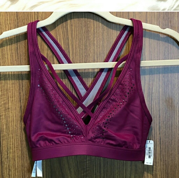 ISOO - VS yoga magenta bra - Picture 3 of 3